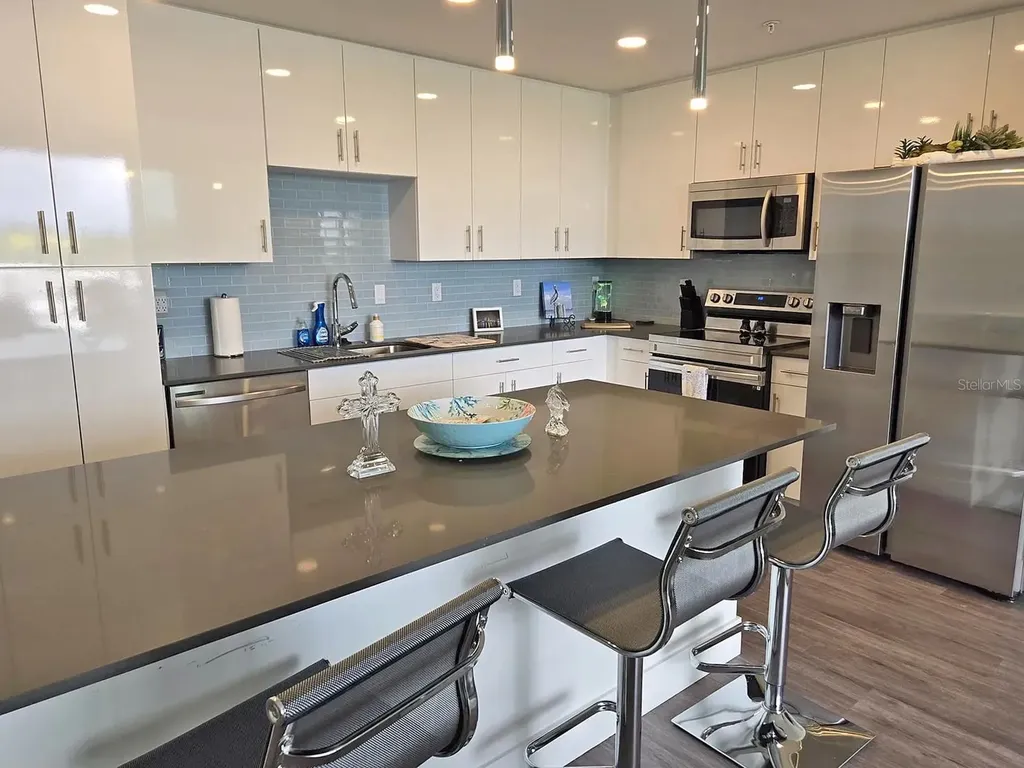 1709 N Tamiami Trail Sarasota FL 34234