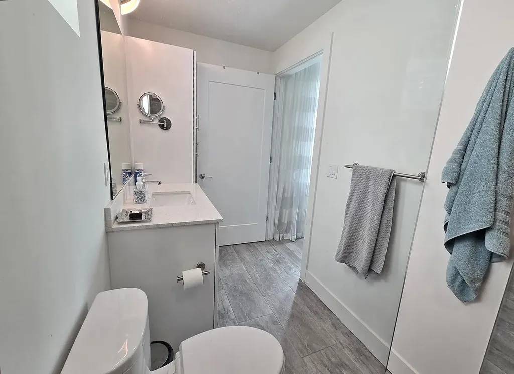 1709 N Tamiami Trail Sarasota FL 34234