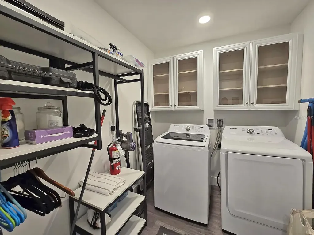 1709 N Tamiami Trail Sarasota FL 34234