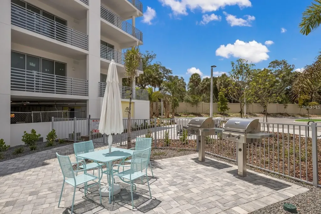 1709 N Tamiami Trail Sarasota FL 34234