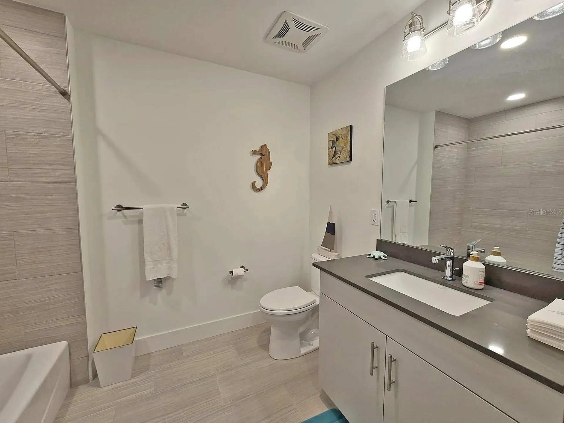 1709 N Tamiami Trail Sarasota FL 34234