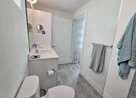 1709 N Tamiami Trail Sarasota FL 34234