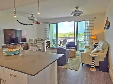 1709 N Tamiami Trail Sarasota FL 34234