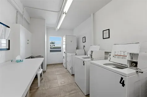 4440 Exeter Drive Longboat Key FL 34228