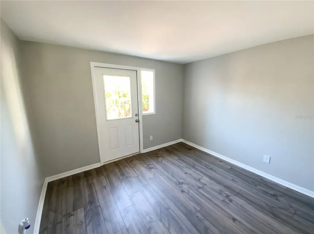8632 94th Street Seminole FL 33777