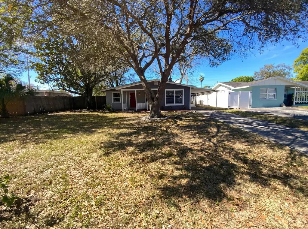 8632 94th Street Seminole FL 33777