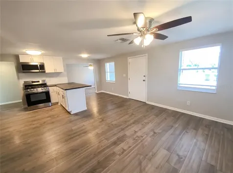 8632 94th Street Seminole FL 33777
