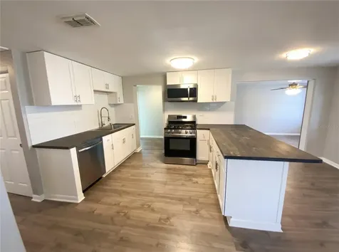 8632 94th Street Seminole FL 33777