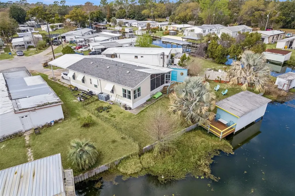 26142 Rose Lane Astatula FL 34705