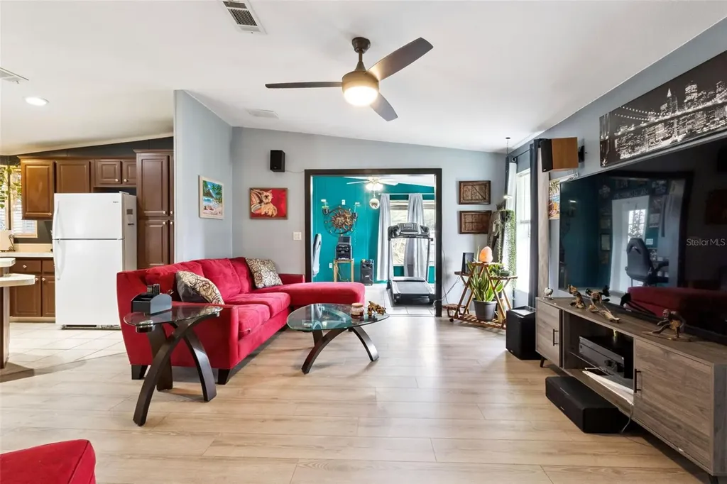 26142 Rose Lane Astatula FL 34705