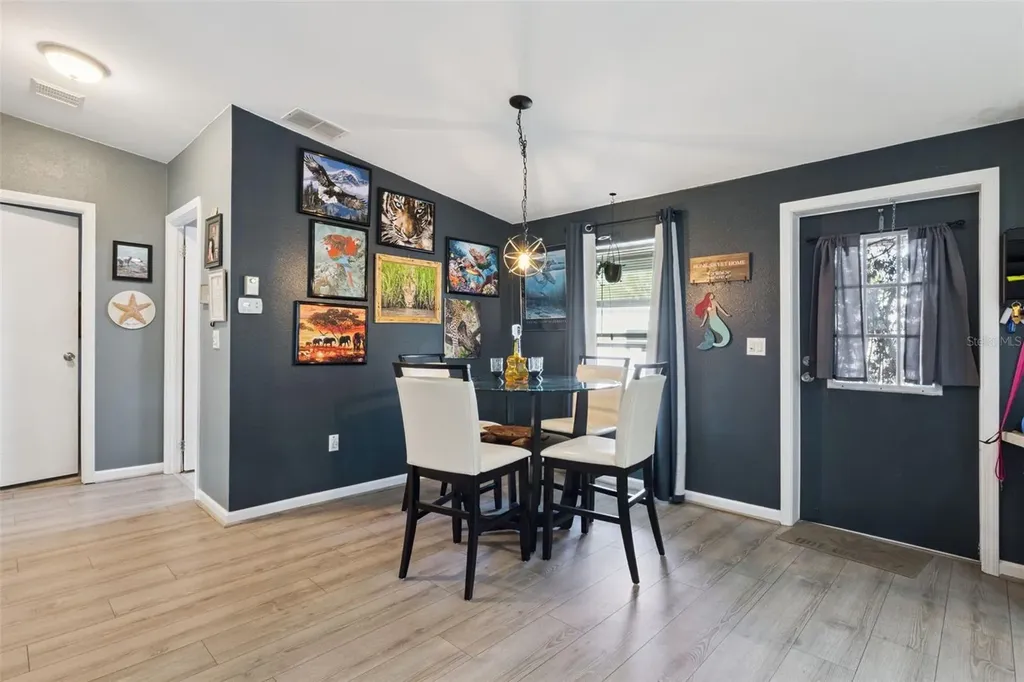 26142 Rose Lane Astatula FL 34705