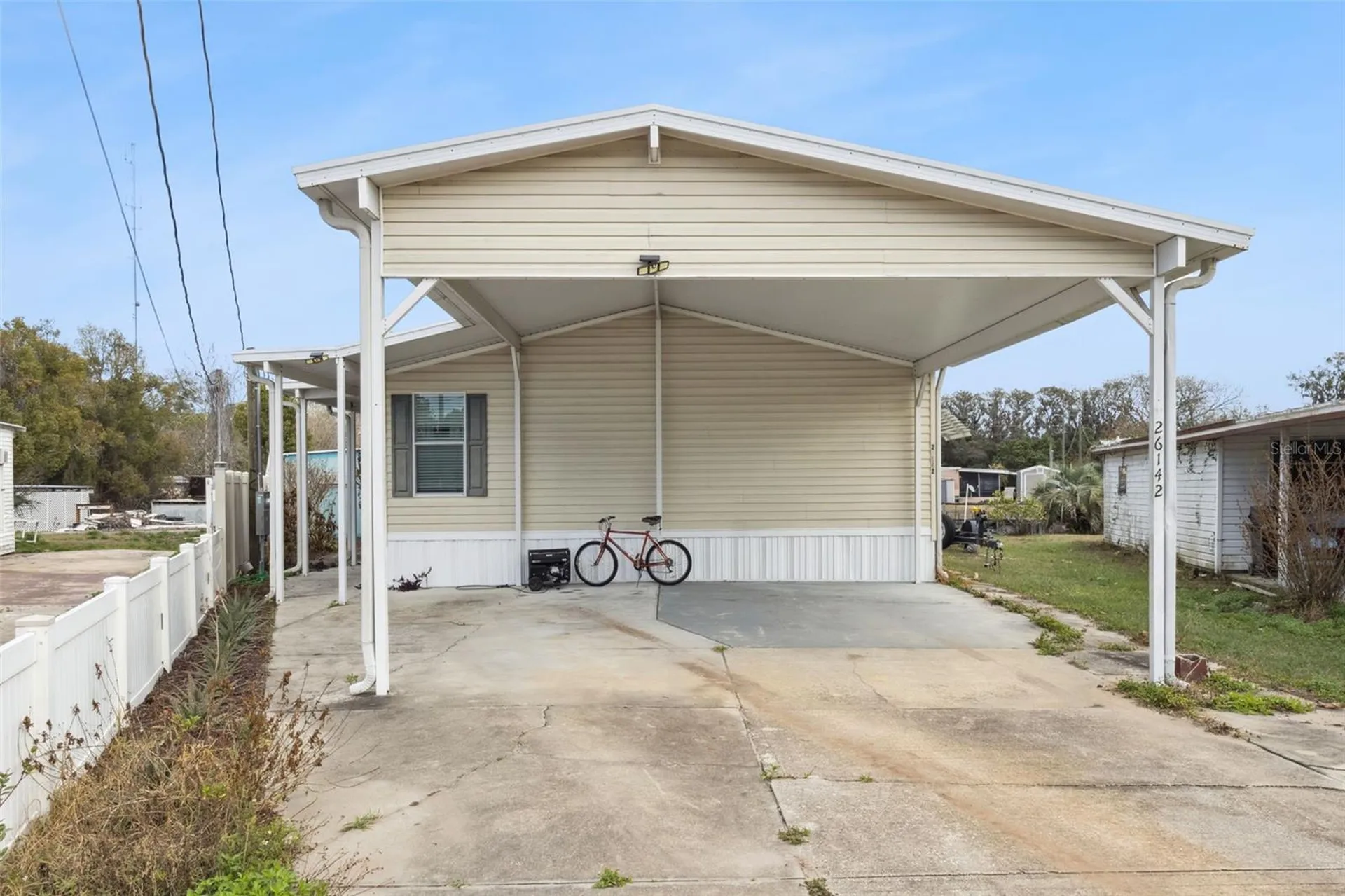 26142 Rose Lane Astatula FL 34705