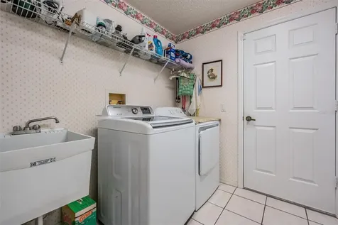 9525 Springmeadow Drive New Port Richey FL 34655