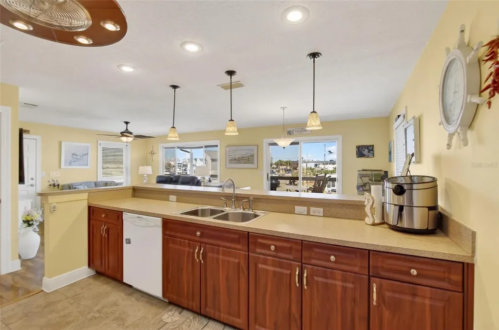 6331 Lonnie Lee Lane Hudson FL 34667