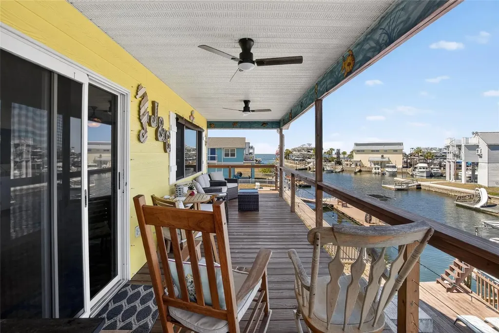 6331 Lonnie Lee Lane Hudson FL 34667