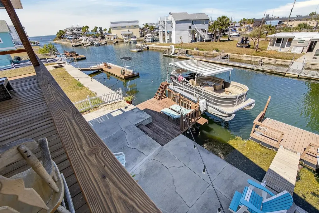 6331 Lonnie Lee Lane Hudson FL 34667