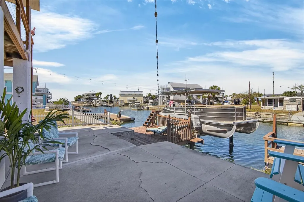 6331 Lonnie Lee Lane Hudson FL 34667