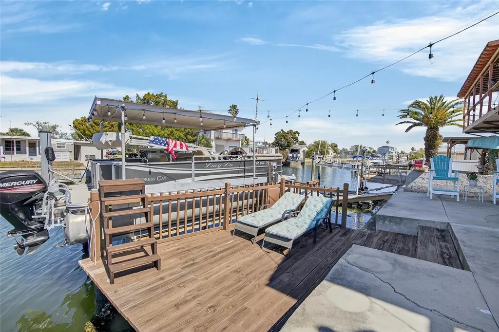 6331 Lonnie Lee Lane Hudson FL 34667
