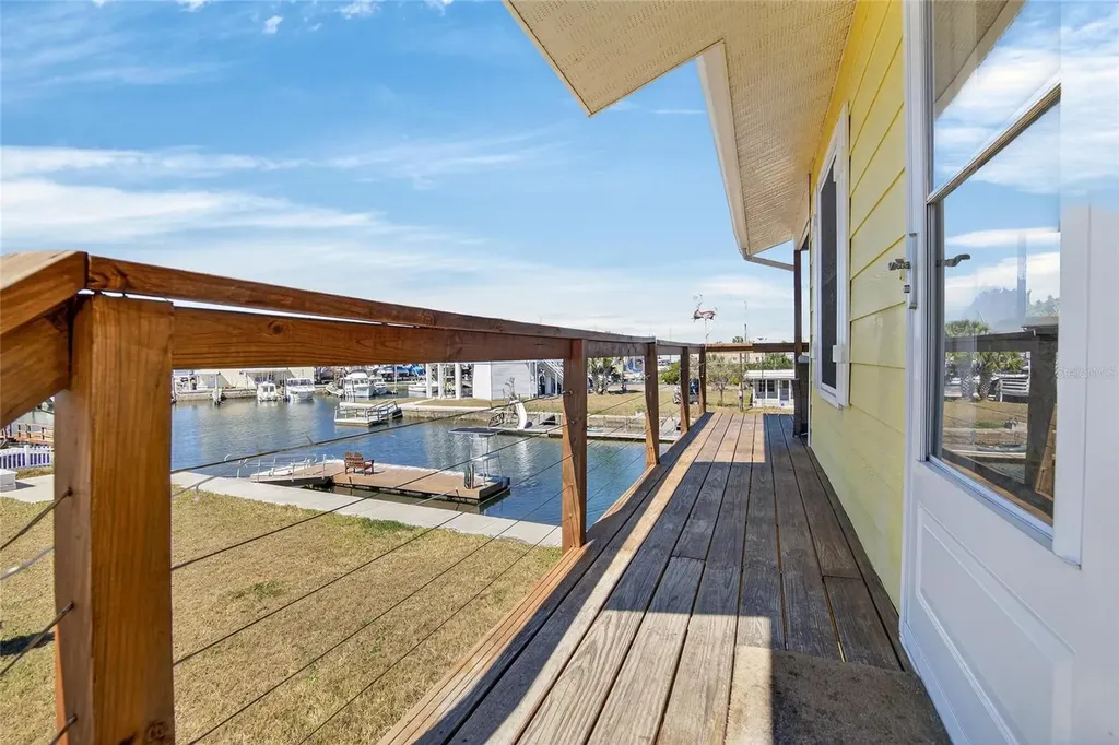6331 Lonnie Lee Lane Hudson FL 34667