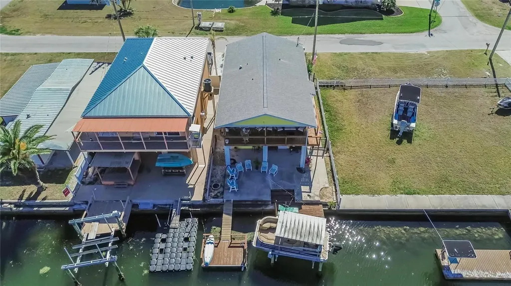 6331 Lonnie Lee Lane Hudson FL 34667