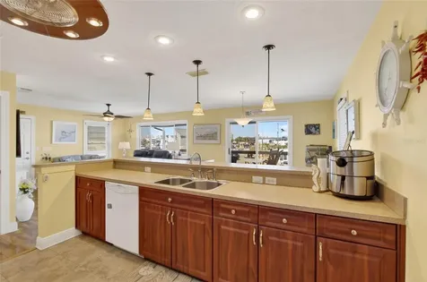 6331 Lonnie Lee Lane Hudson FL 34667