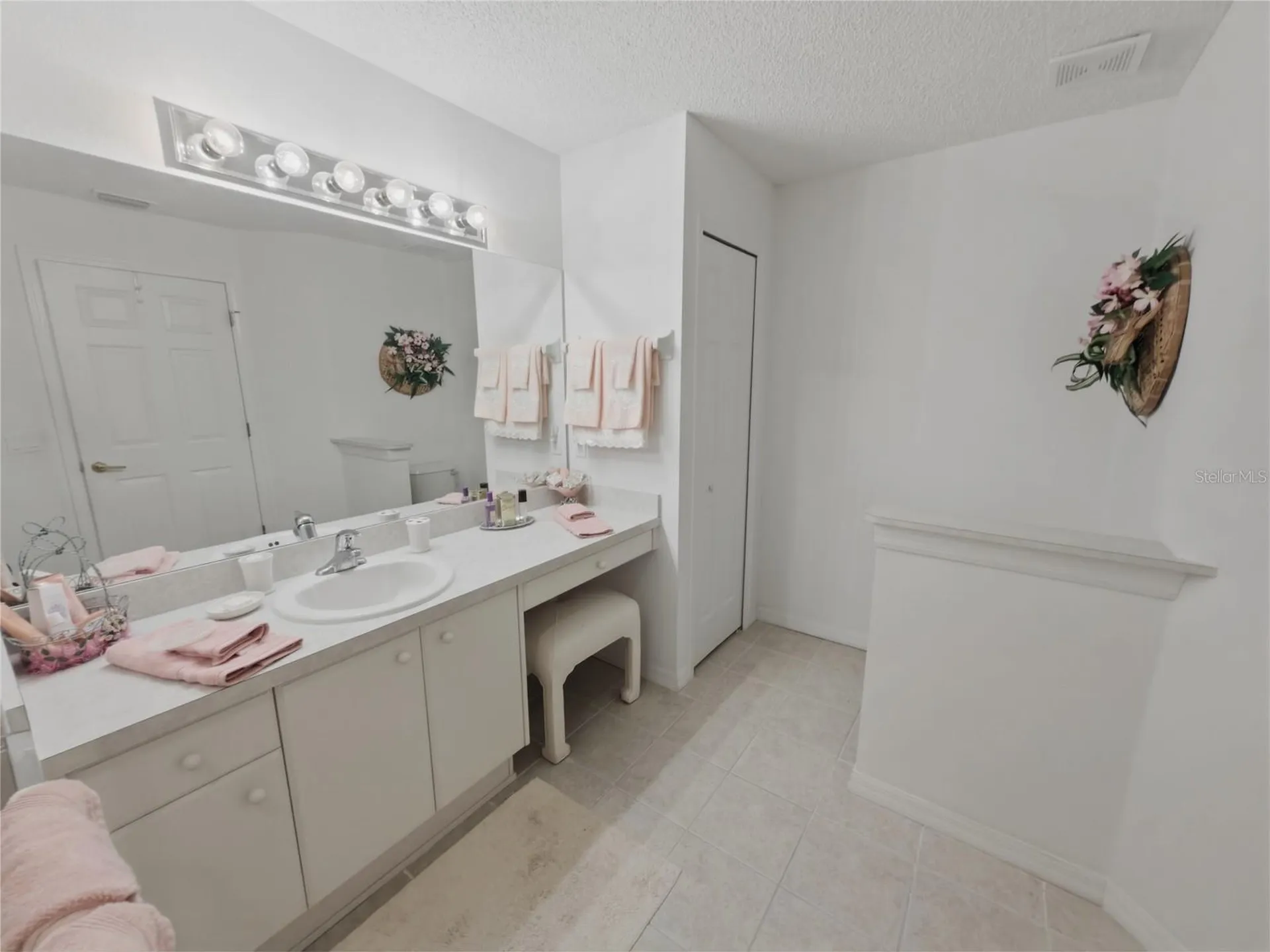 11131 Hollander Avenue Hudson FL 34667