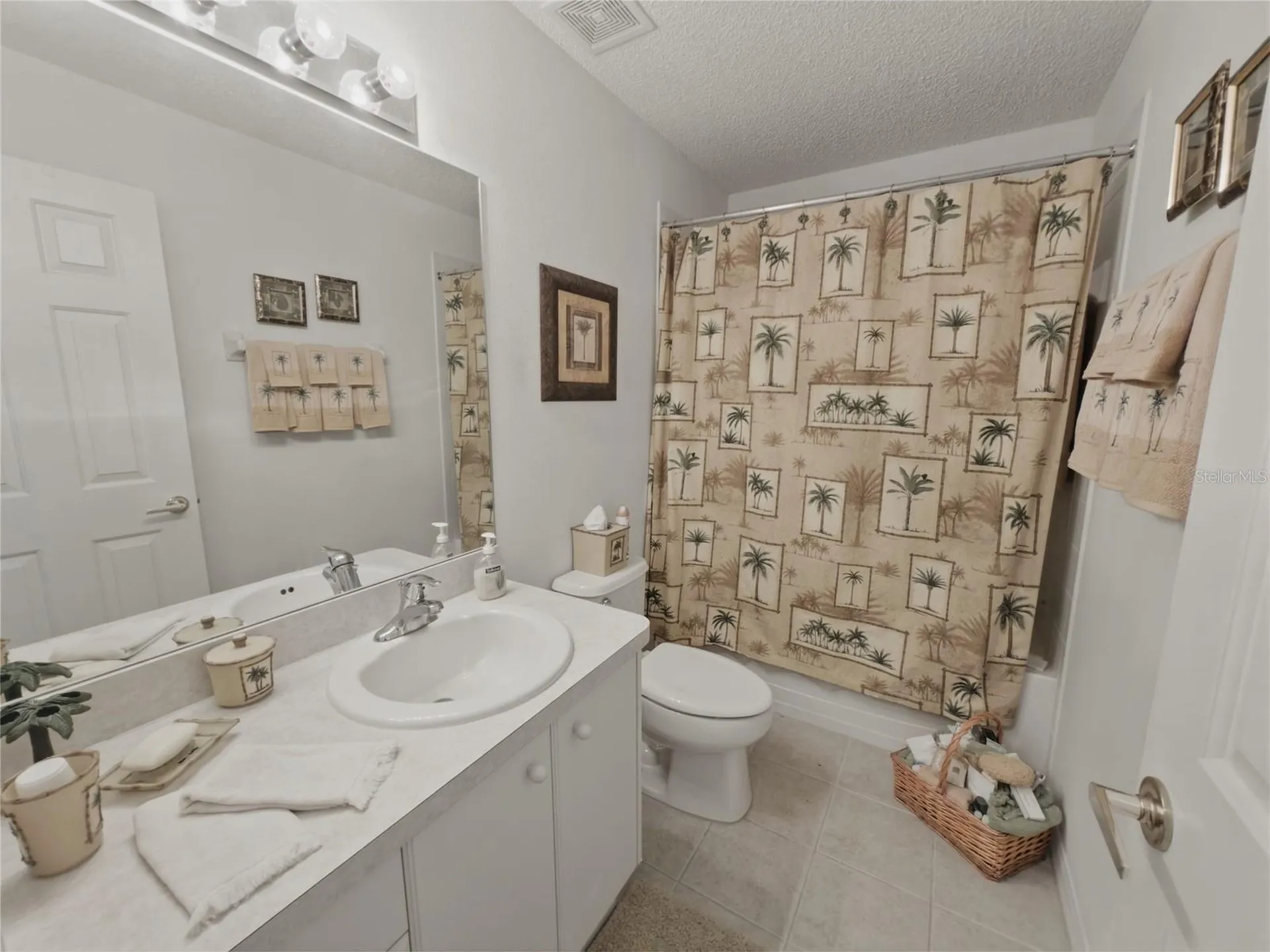 11131 Hollander Avenue Hudson FL 34667