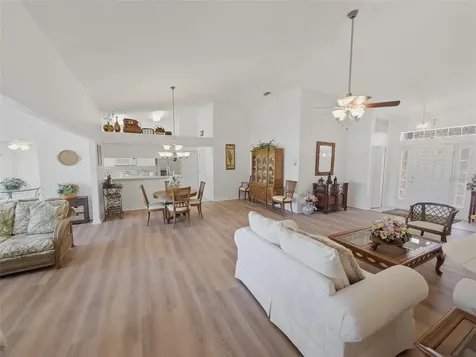 11131 Hollander Avenue Hudson FL 34667