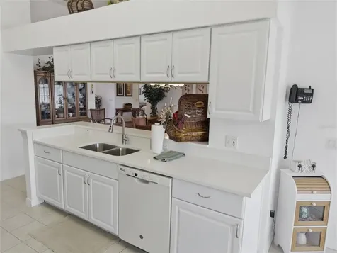 11131 Hollander Avenue Hudson FL 34667