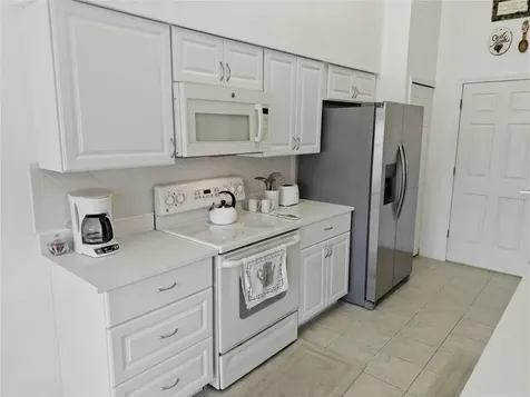 11131 Hollander Avenue Hudson FL 34667