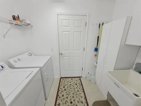 11131 Hollander Avenue Hudson FL 34667