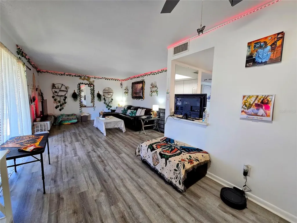 633 Silver Pass Ocala FL 34472