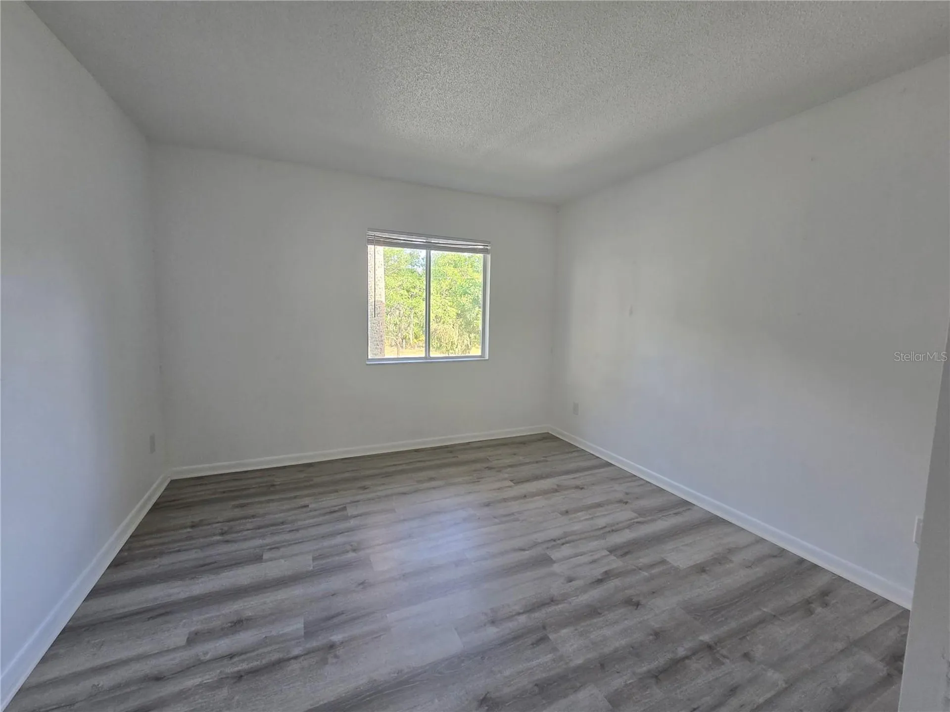 633 Silver Pass Ocala FL 34472