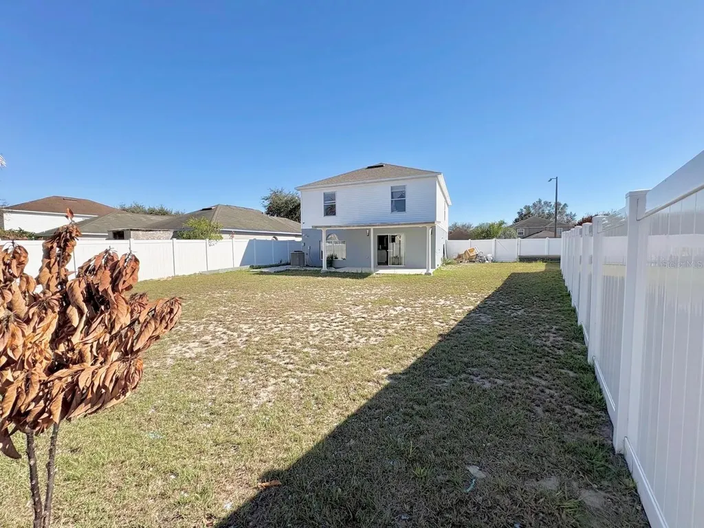 3142 Whispering Trails Street Winter Haven FL 33884