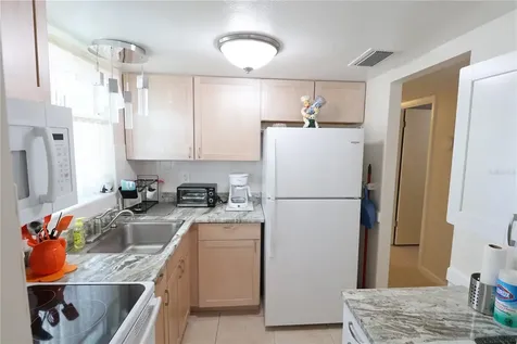 1807 Restful Drive Bradenton FL 34207