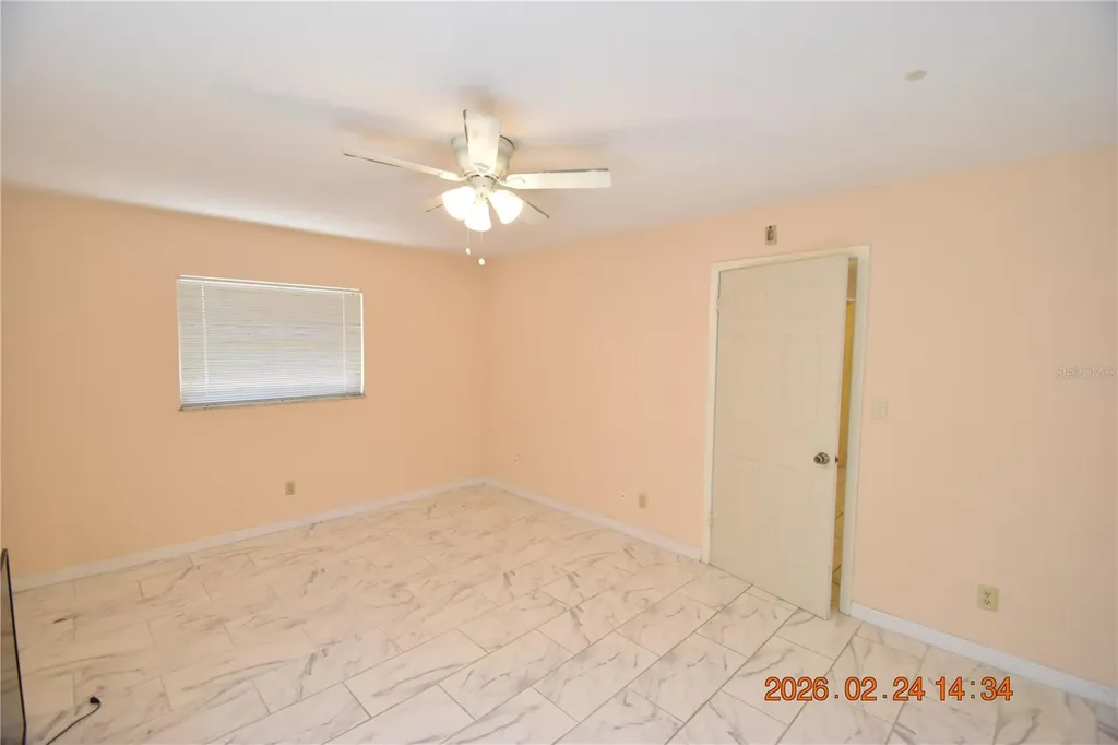 5028 16th Street Zephyrhills FL 33542