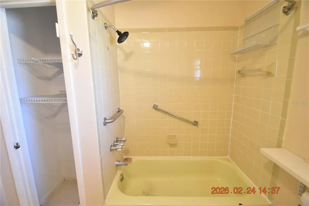 5028 16th Street Zephyrhills FL 33542