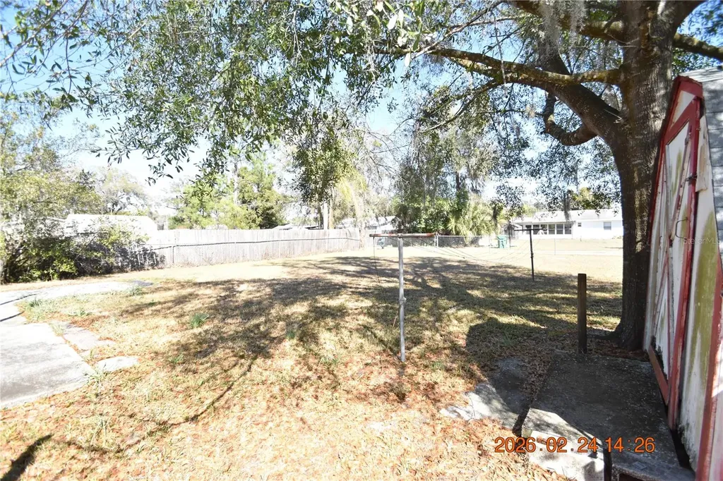 5028 16th Street Zephyrhills FL 33542