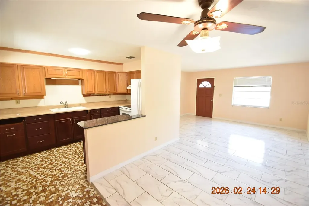 5028 16th Street Zephyrhills FL 33542
