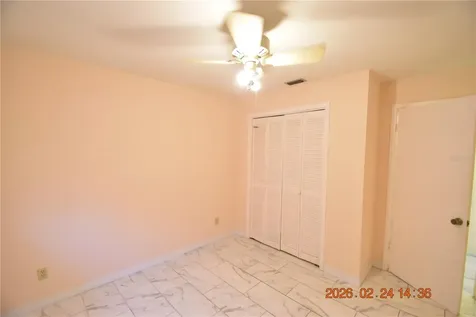 5028 16th Street Zephyrhills FL 33542