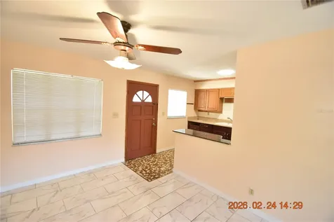 5028 16th Street Zephyrhills FL 33542