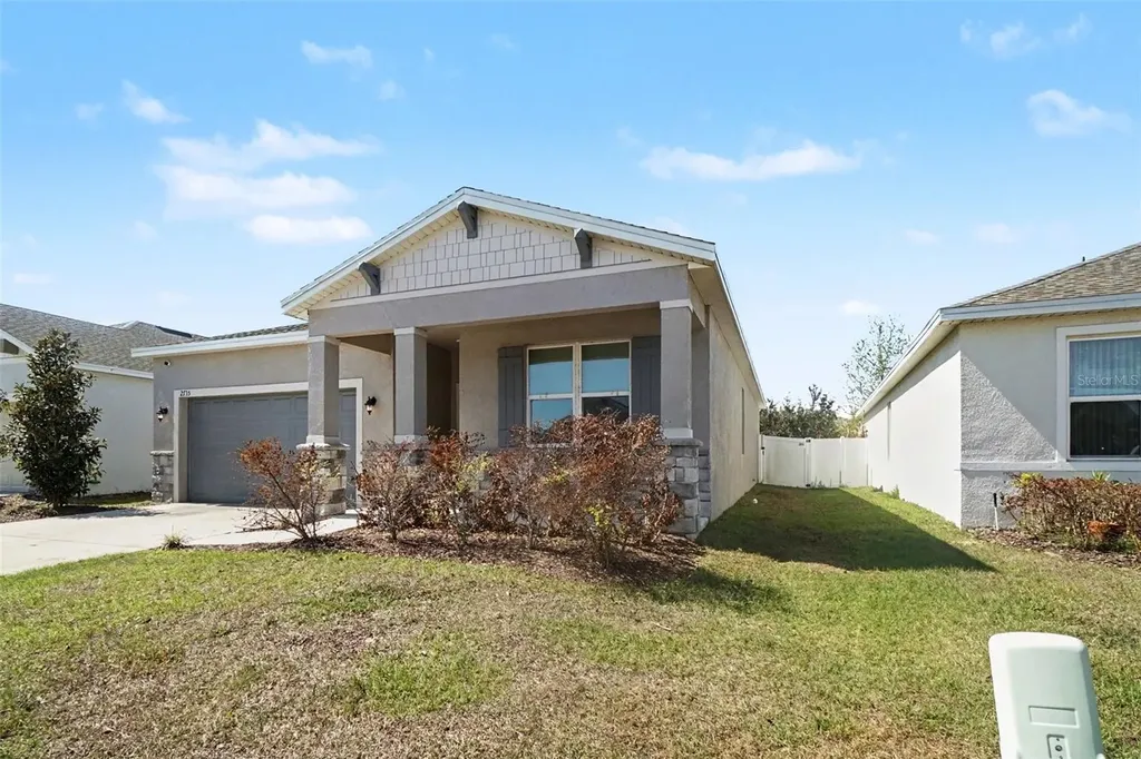 2735 Rowan Street Tavares FL 32778