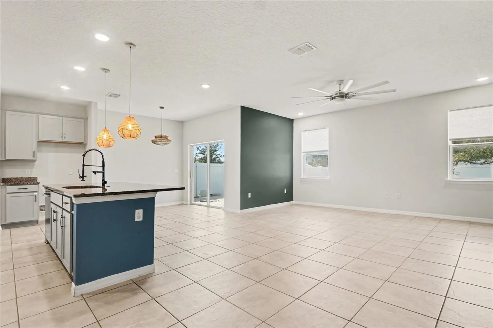 2735 Rowan Street Tavares FL 32778