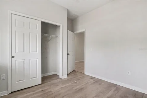 2735 Rowan Street Tavares FL 32778