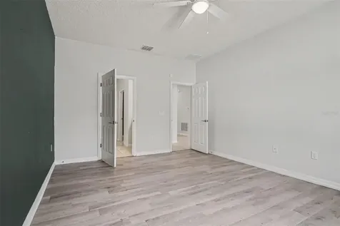 2735 Rowan Street Tavares FL 32778