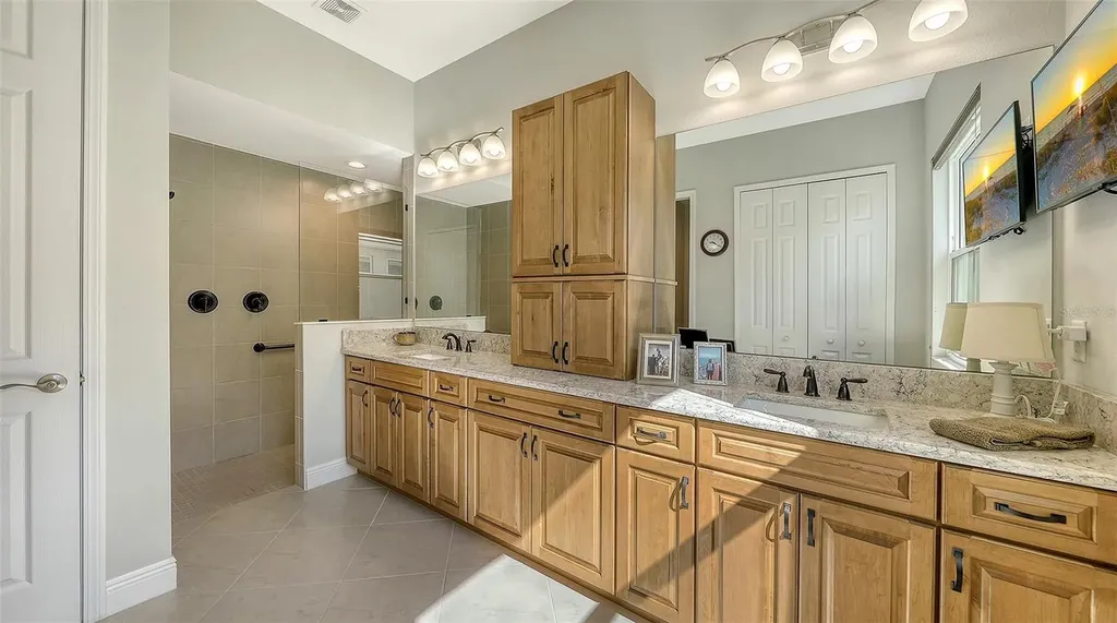 7079 Tamworth Parkway Sarasota FL 34241
