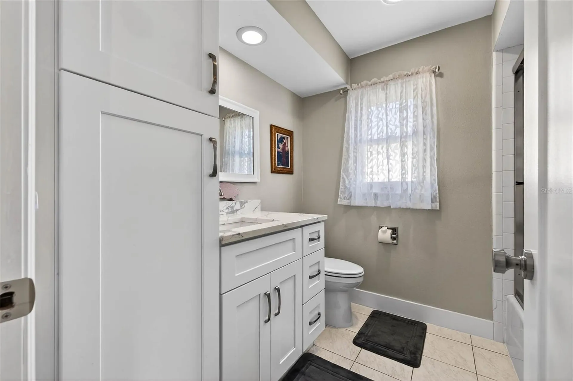 3927 48th Avenue S St Petersburg FL 33711