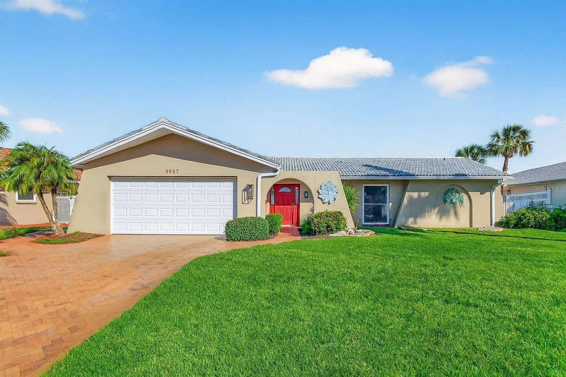 3927 48th Avenue S St Petersburg FL 33711
