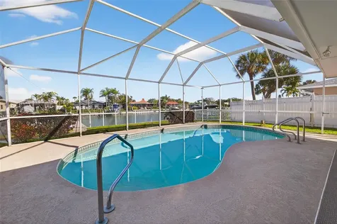 3927 48th Avenue S St Petersburg FL 33711