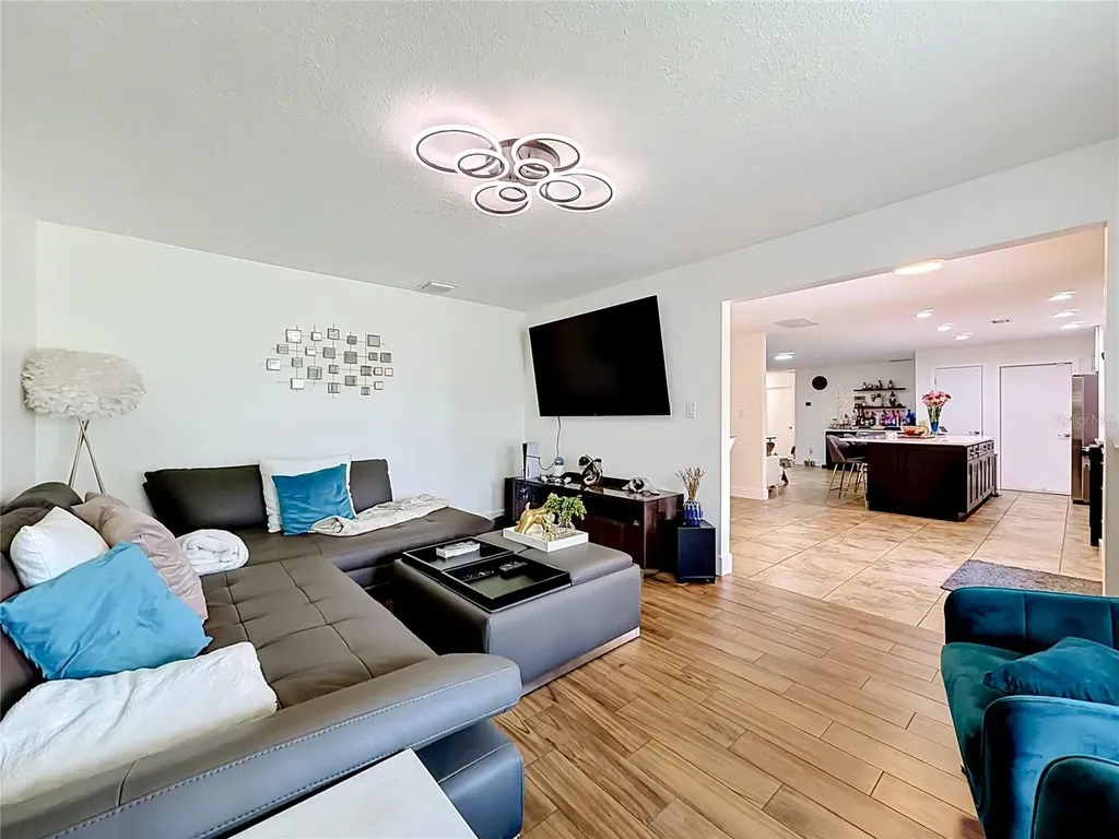 1501 Avalon Boulevard Casselberry FL 32707